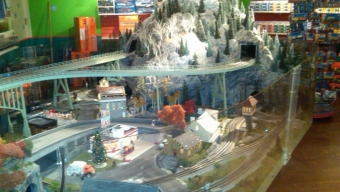 Grand Central Stationâ€™s Holiday Train Show Starts Rolling