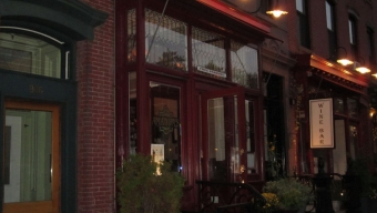 Amanda’s Restaurant: Spirits in the Sixth Borough